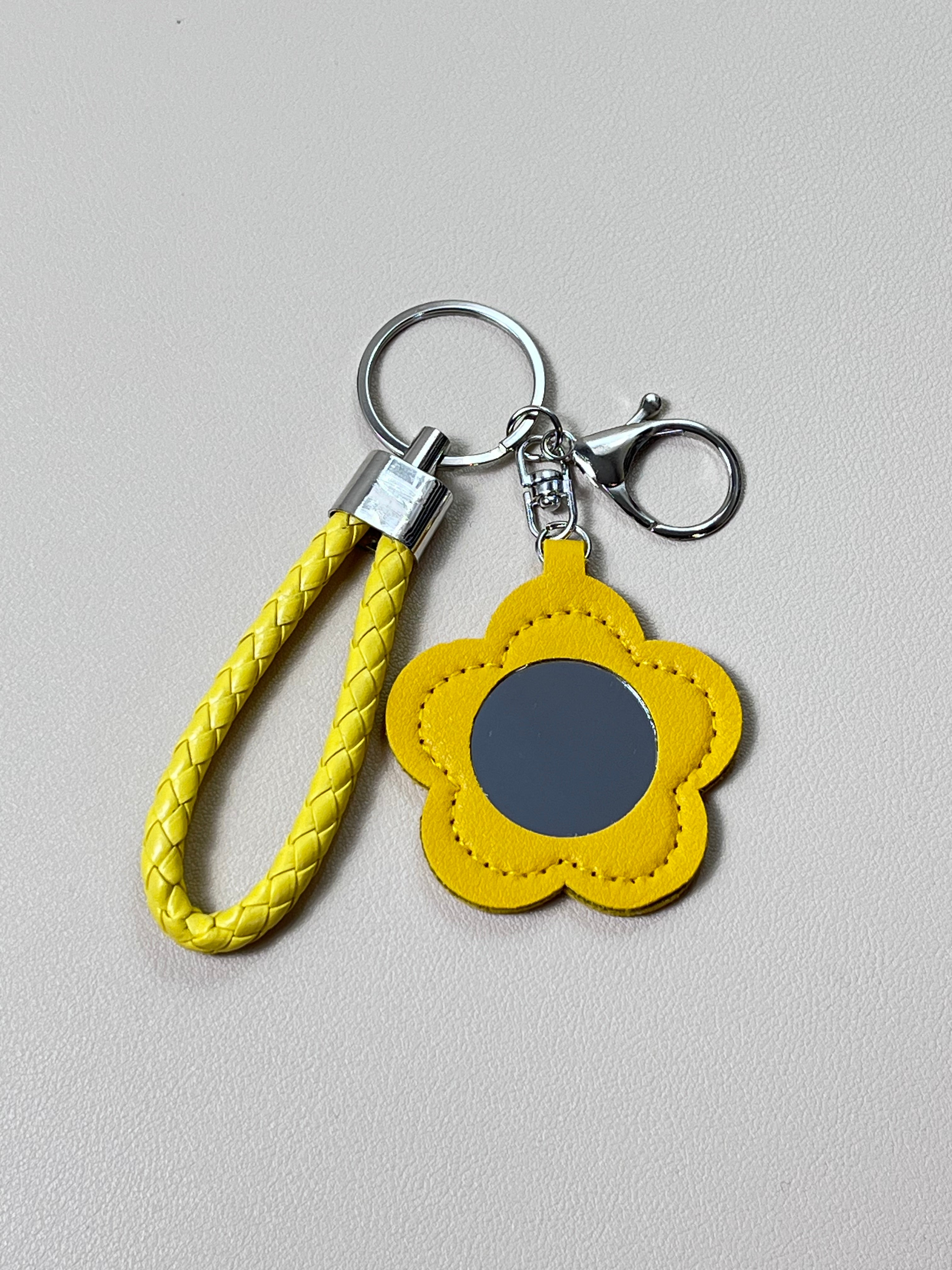 Key Chain Mirror Flower
