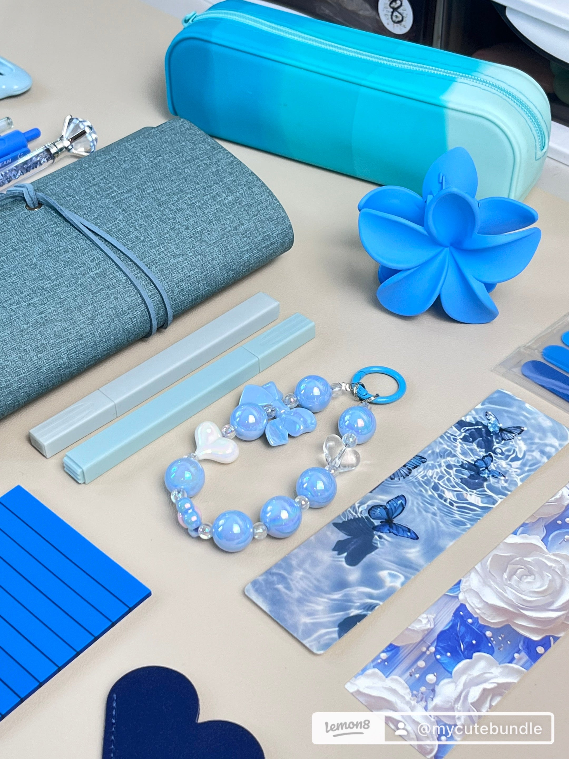 Bookish Bundle - Retro  Blue
