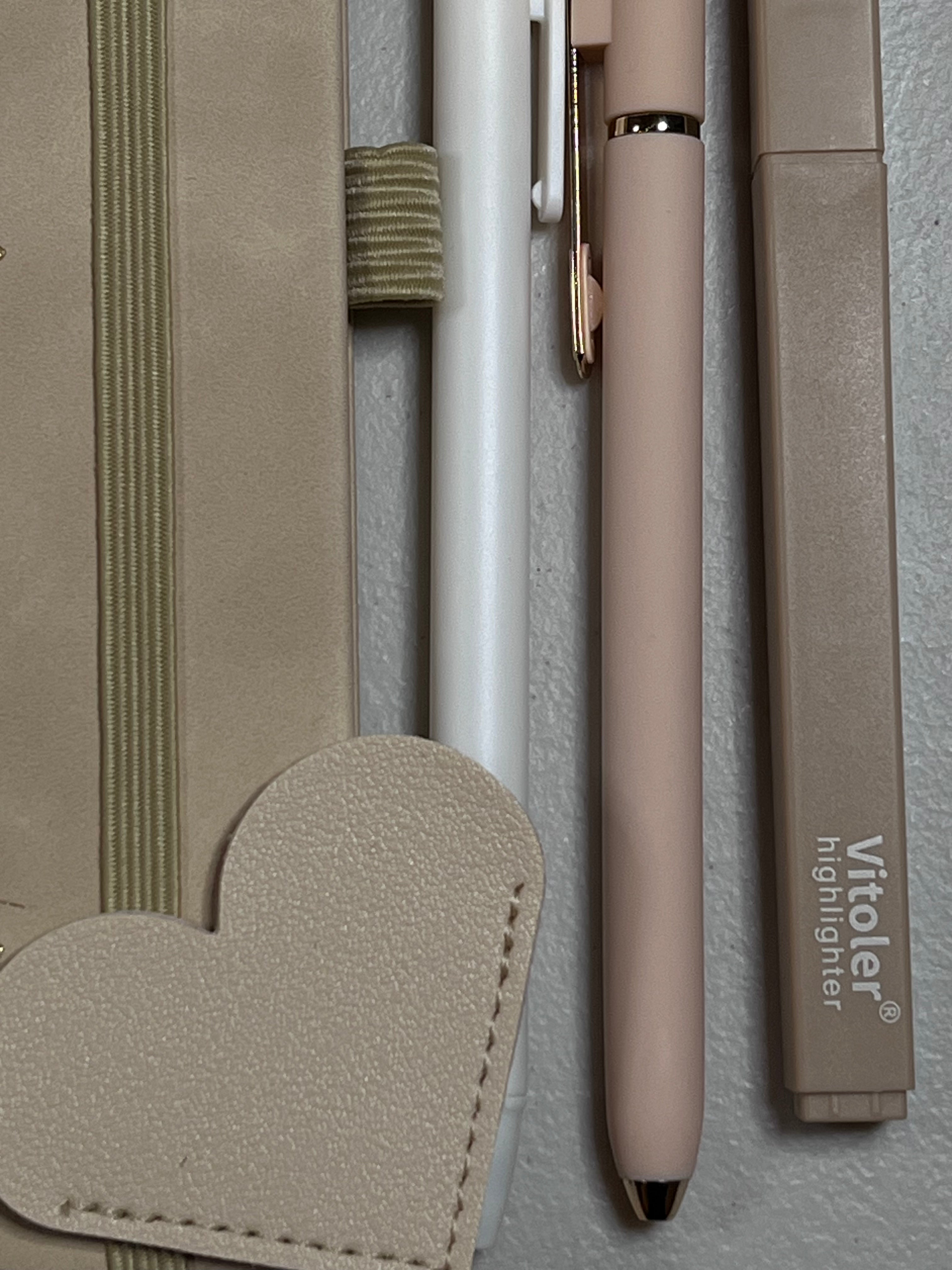 Small bookish bundle in BEIGE